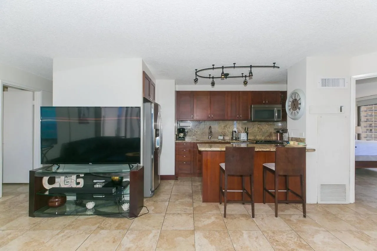 Two Bedroom Discovery Bay High Rise Condos With Lanai & Gorgeous Views Honolulu 0*,